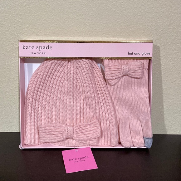 kate spade Accessories Nwt Kate Spade Bow Beanie And Gloves Set